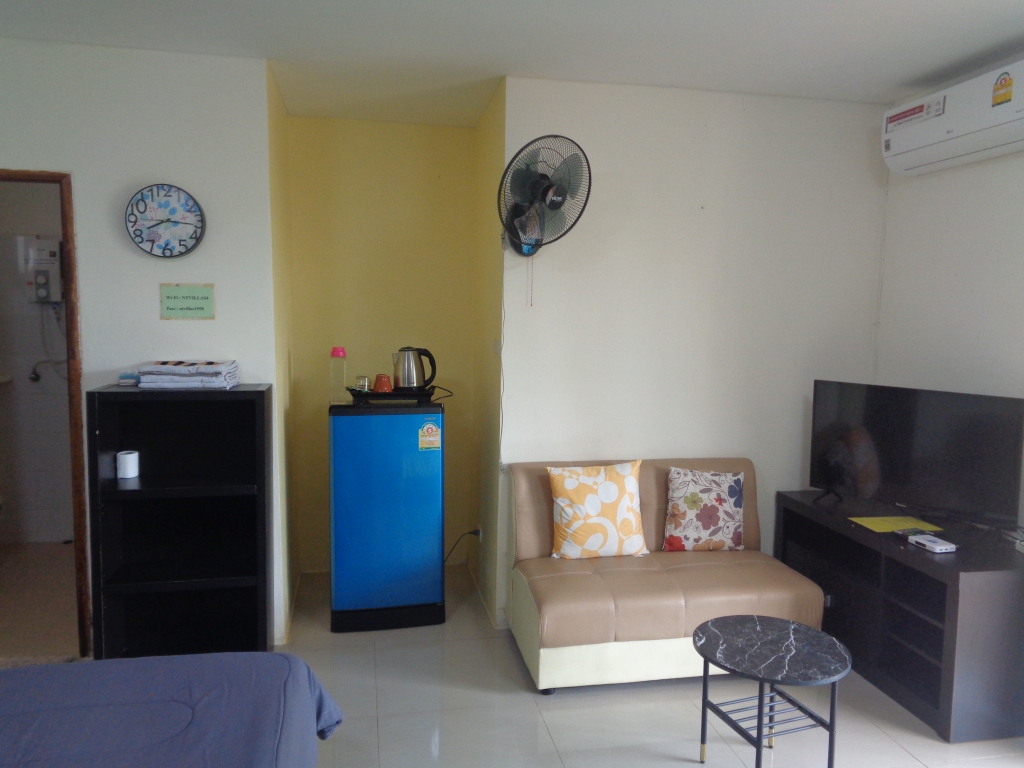 2 bedroom Apartment for Rent with large Balcony and large Kitchen at leeya Resort Home stay in UdonThani Thailand. Budget  Accommodation in UdonThani