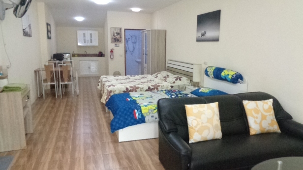 UdonThani Family and friends accommodation  Self catering in UdonThani.   2 double apartment Rentals in UdonThani. Budget accommodation in UdonThani